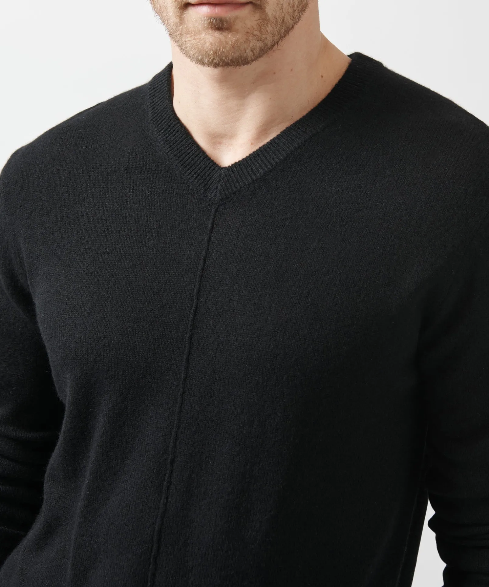 Recycled Cashmere Exposed Seam V-Neck Sweater - Black